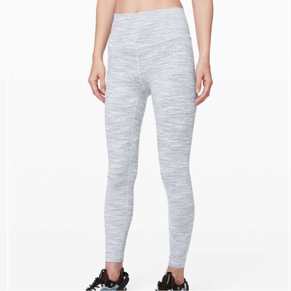 Lululemon Wunder Under Hi-Rise Tight, size 8